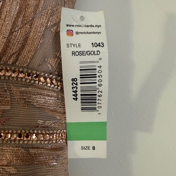 Women’s Formal Dress - Picture 6 of 7